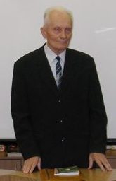 Вадим Петрович Скомаровський – український поет, випускник ІДГУ