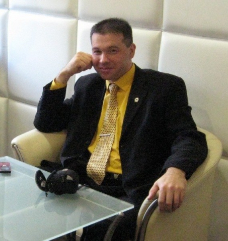 Шиляєв Олег Володимирович закінчив в 2000 році інженерно-педагогічний факультет